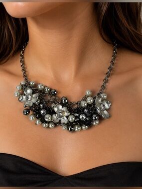 Vintage-Inspired Floral Pearl Statement Necklace